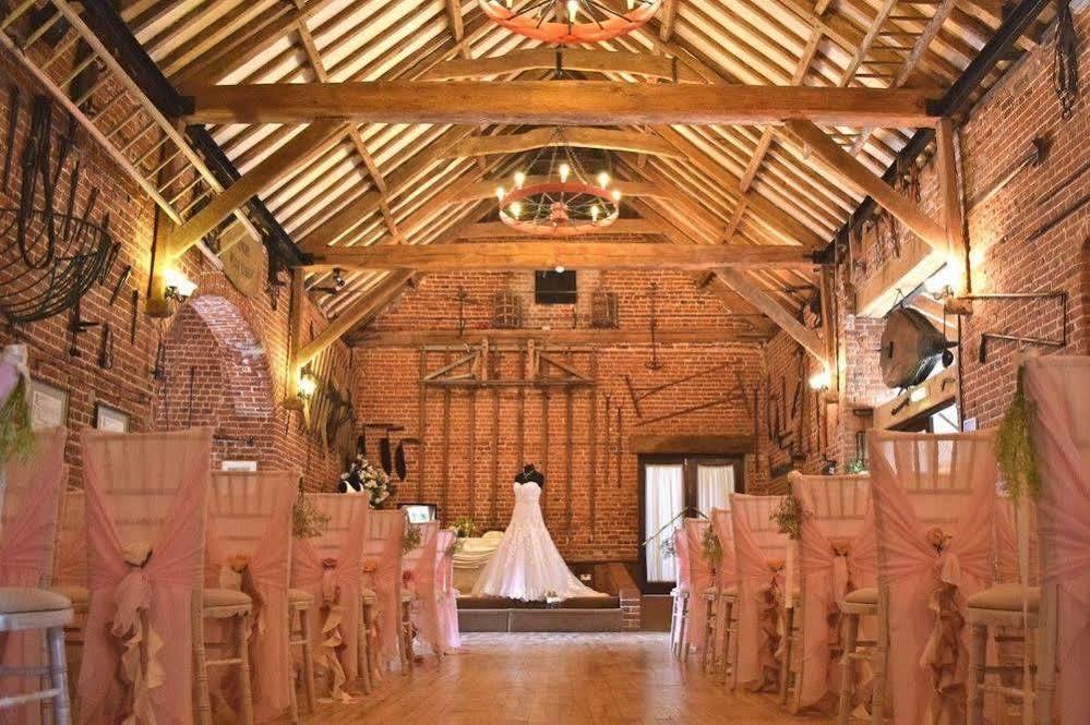 Hôtel At The Farmhouse Hunters Hall à Dereham Extérieur photo